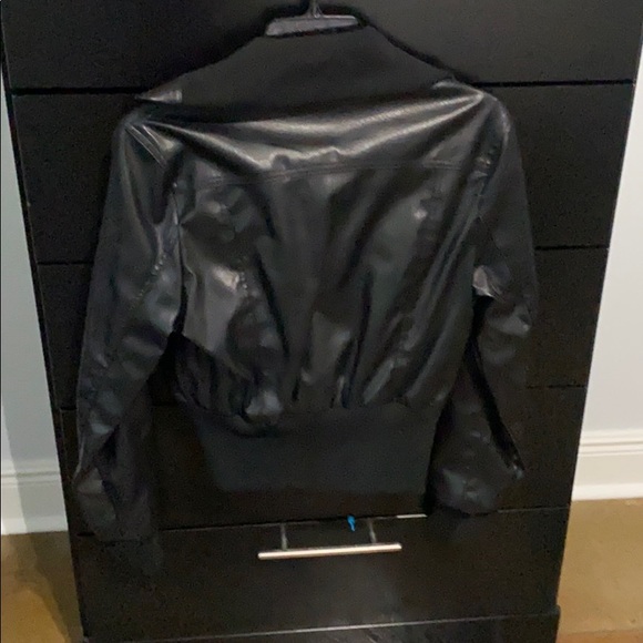 Leather bomber jacket - Picture 2 of 2